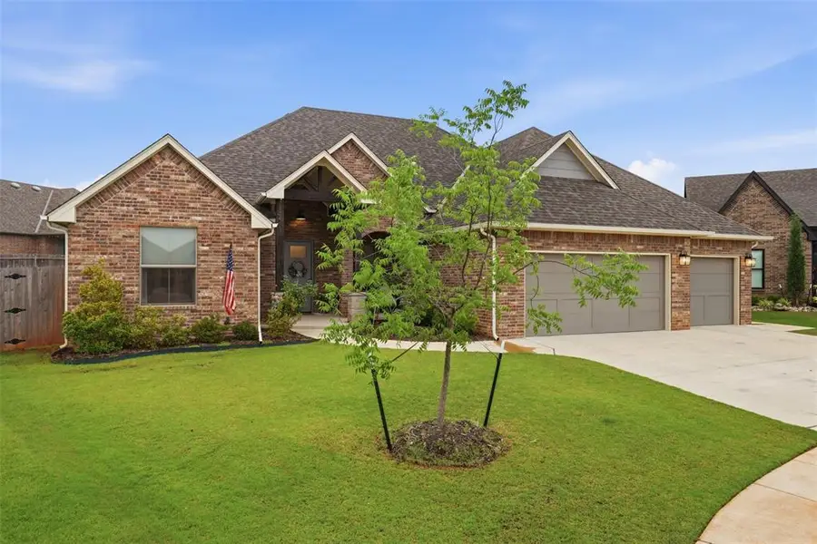 5716 Gold Stone Court, Mustang, OK 73064 - #3