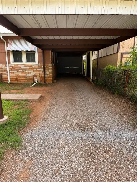 506 N 2nd Street, Sayre, OK 73662 - #2