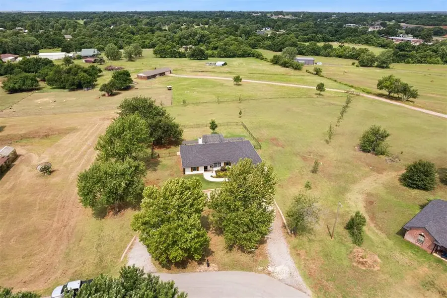 301 Bonanza Lane, Tuttle, OK 73089 - #3