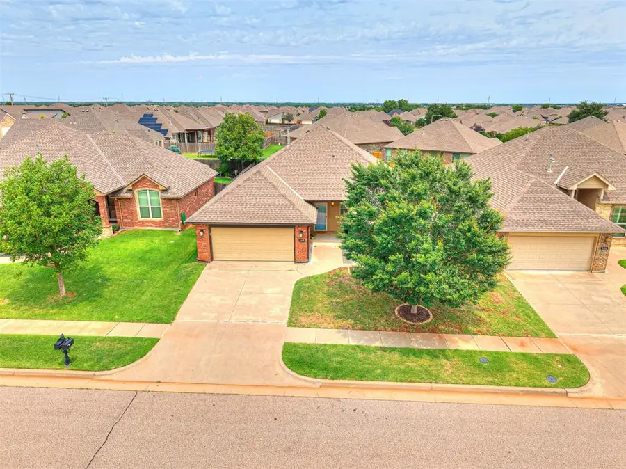 6405 NW 158th Terrace, Edmond, OK 73013 - #2