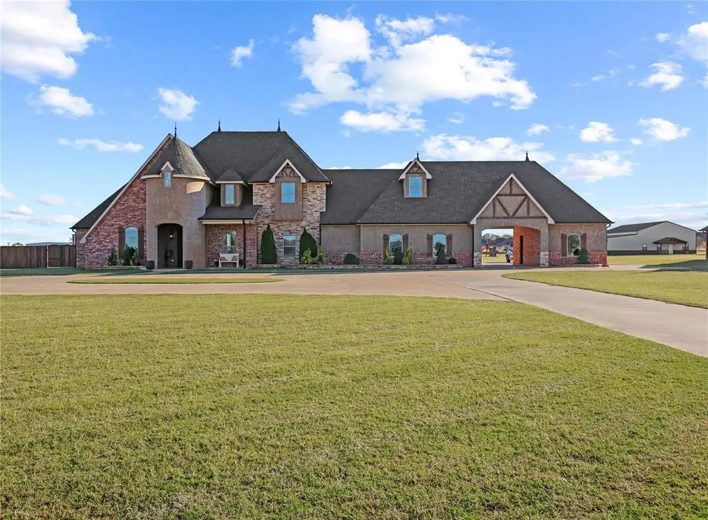 2700 E Lawter Road, Weatherford, OK 73096 - #1
