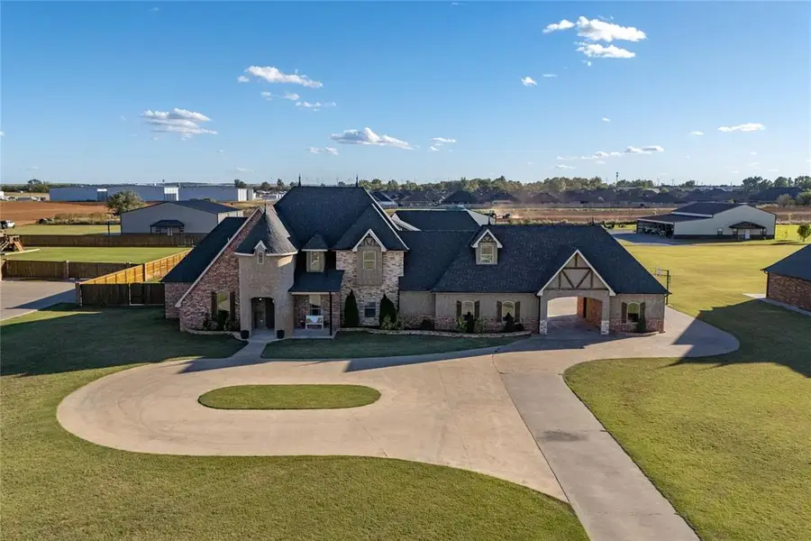 2700 E Lawter Road, Weatherford, OK 73096 - #2