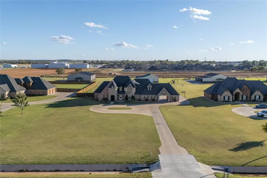 2700 E Lawter Road, Weatherford, OK 73096 - #3