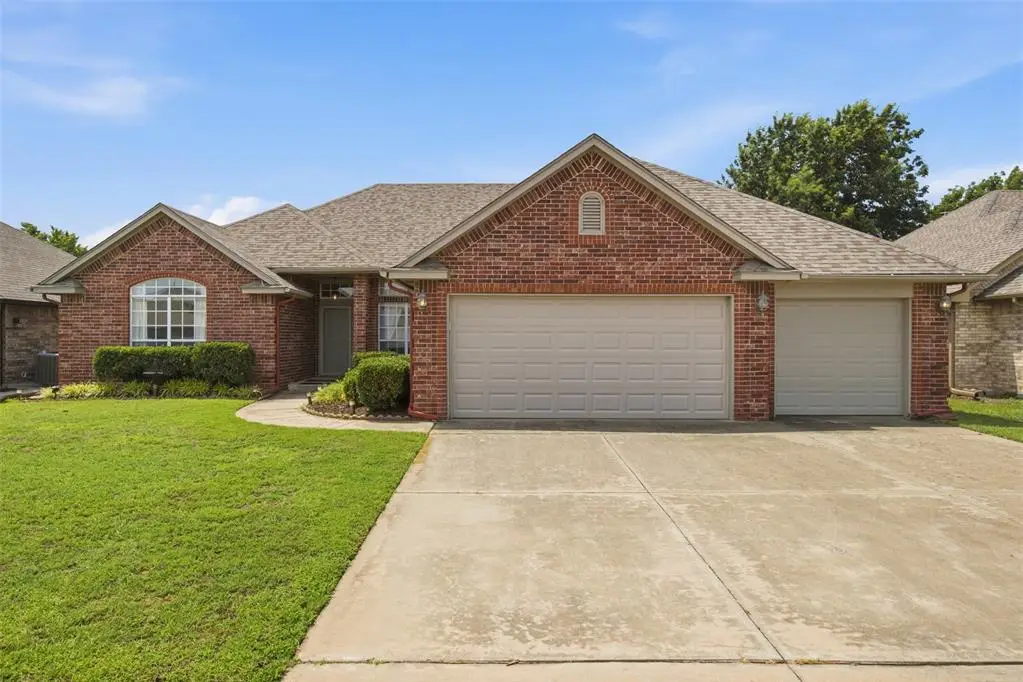 720 W Alamo Way, Mustang, OK 73064 - #1