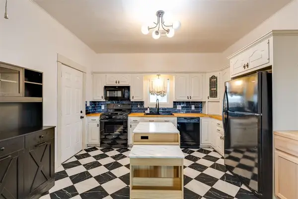 632 E Center Road, Washington, OK 73093