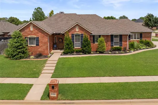 505 Swingman Road, Yukon, OK 73099