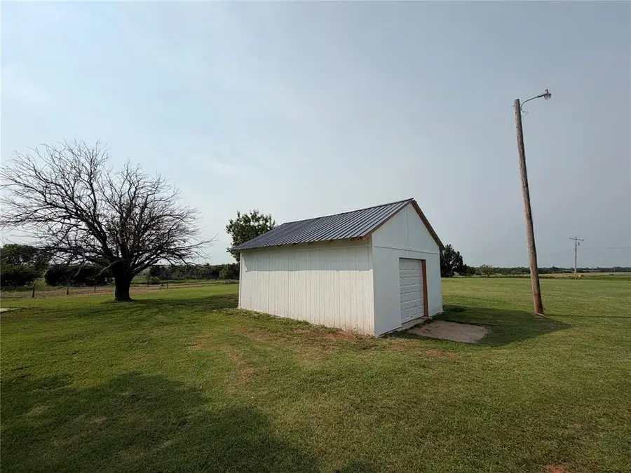 1858 Highway 81, Chickasha, OK 73018 - #3