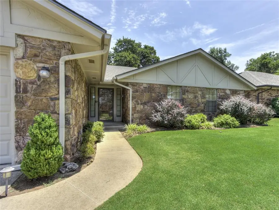 404 Cedar Bend Drive, Midwest City, OK 73130 - #3