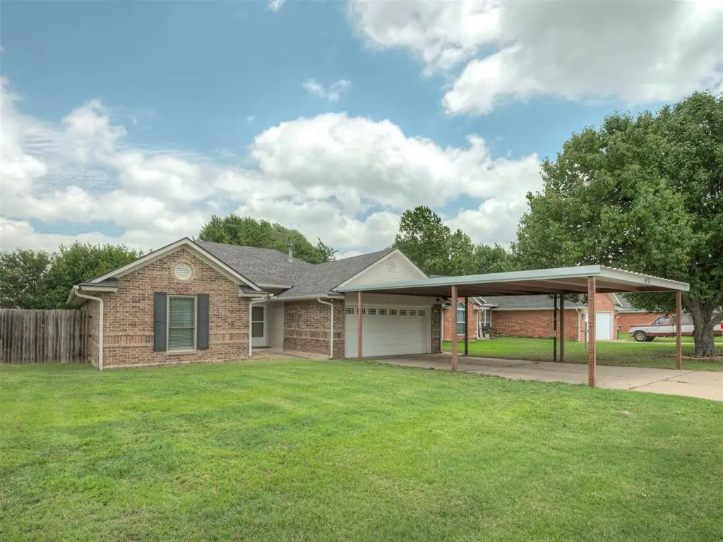 410 Harvest Hills, Harrah, OK 73045 - #1