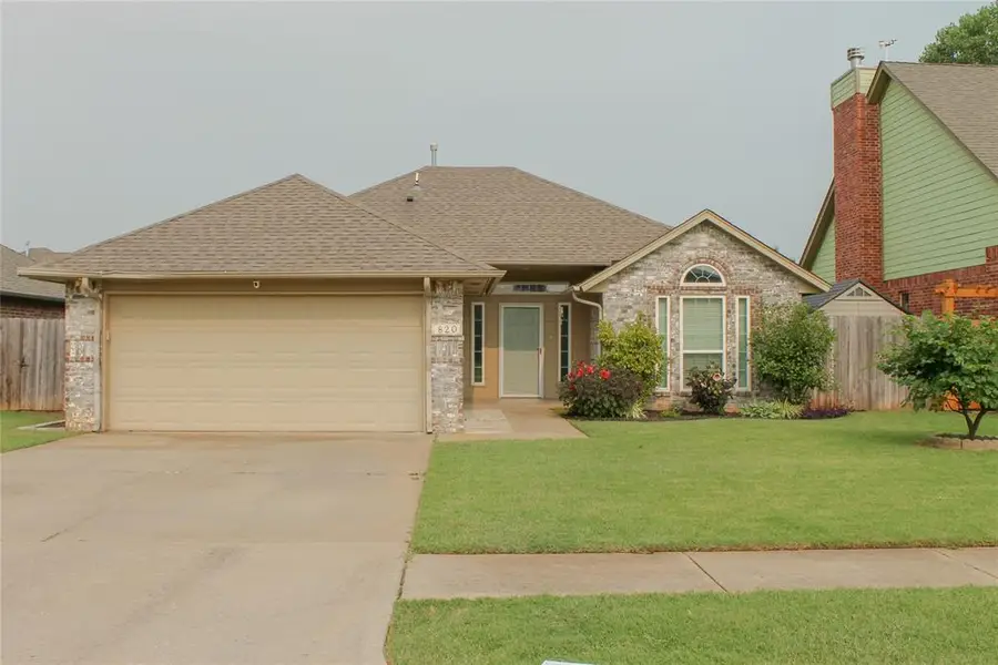 820 Glenwood Drive, Moore, OK 73160 - #2