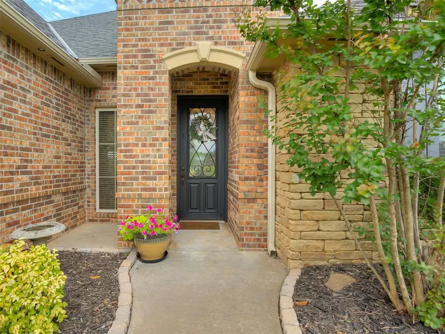 1296 Meadow View Drive, Choctaw, OK 73020 - #2