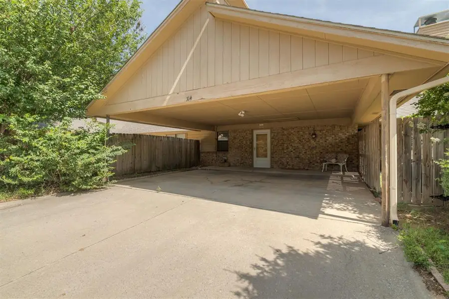 8001 NW 7th Place #314, Oklahoma City, OK 73127 - #2