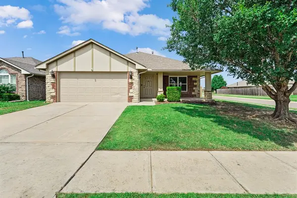 21201 River Lark Lane, Edmond, OK 73012