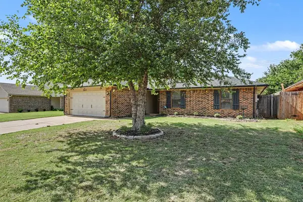 2513 Fairfield Drive, Edmond, OK 73012