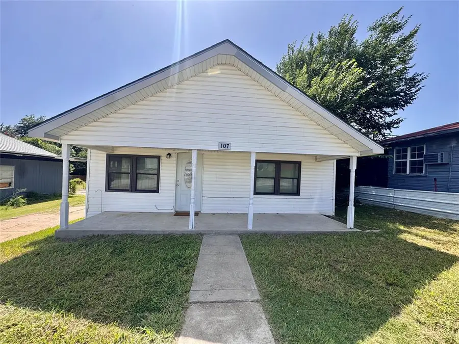 107 N Highland Street, Seminole, OK 74868 - #2