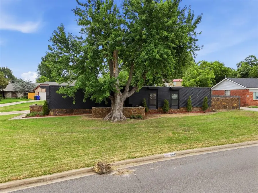 2904 Robin Road, Midwest City, OK 73110 - #3
