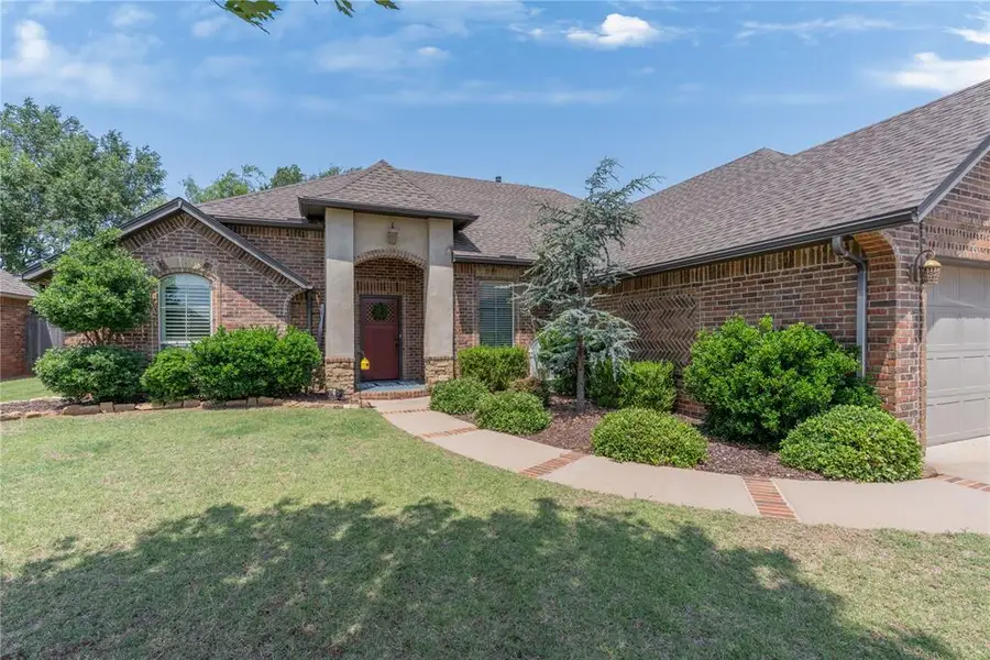 2113 Sycamore Creek Avenue, Yukon, OK 73099 - #3
