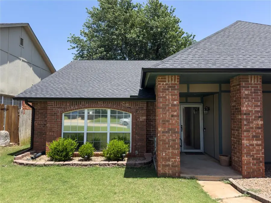 520 Greenfield Drive, Yukon, OK 73099 - #2