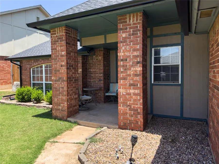 520 Greenfield Drive, Yukon, OK 73099 - #3