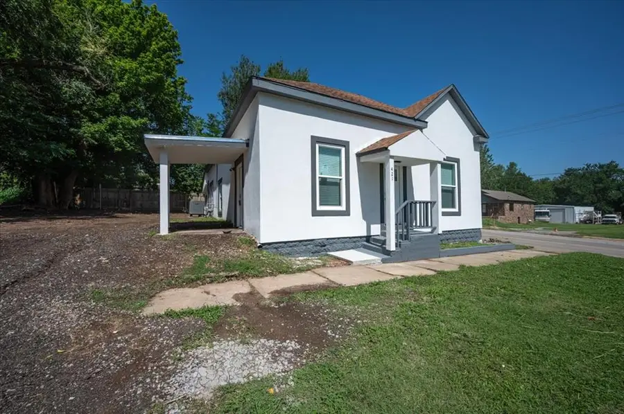 421 N Barker Avenue, El Reno, OK 73036 - #2