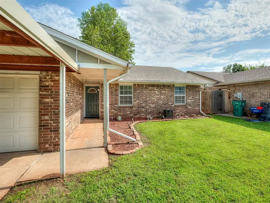 10425 Dover Drive, Yukon, OK 73099 - #2