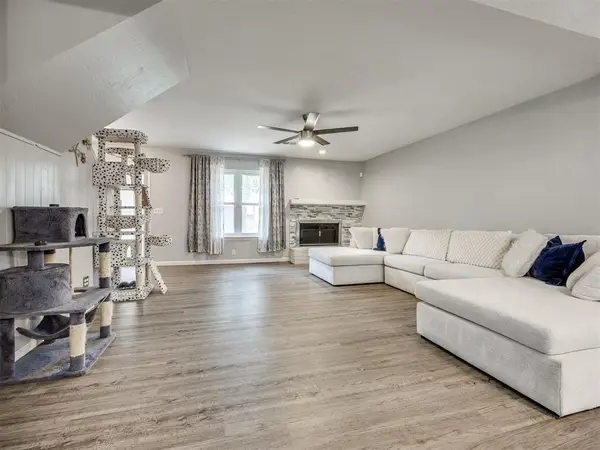 9636 N Hefner Village Boulevard, Oklahoma City, OK 73162