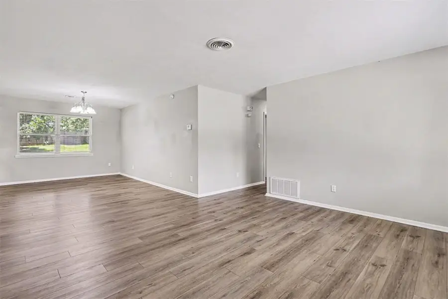 3320 Meadowbrook Drive, Oklahoma City, OK 73110 - #3