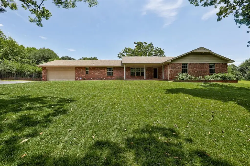 5812 Parkhurst Road, Edmond, OK 73034 - #1
