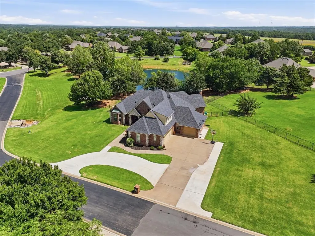 8321 Venezia Lane, Edmond, OK 73034 - #1