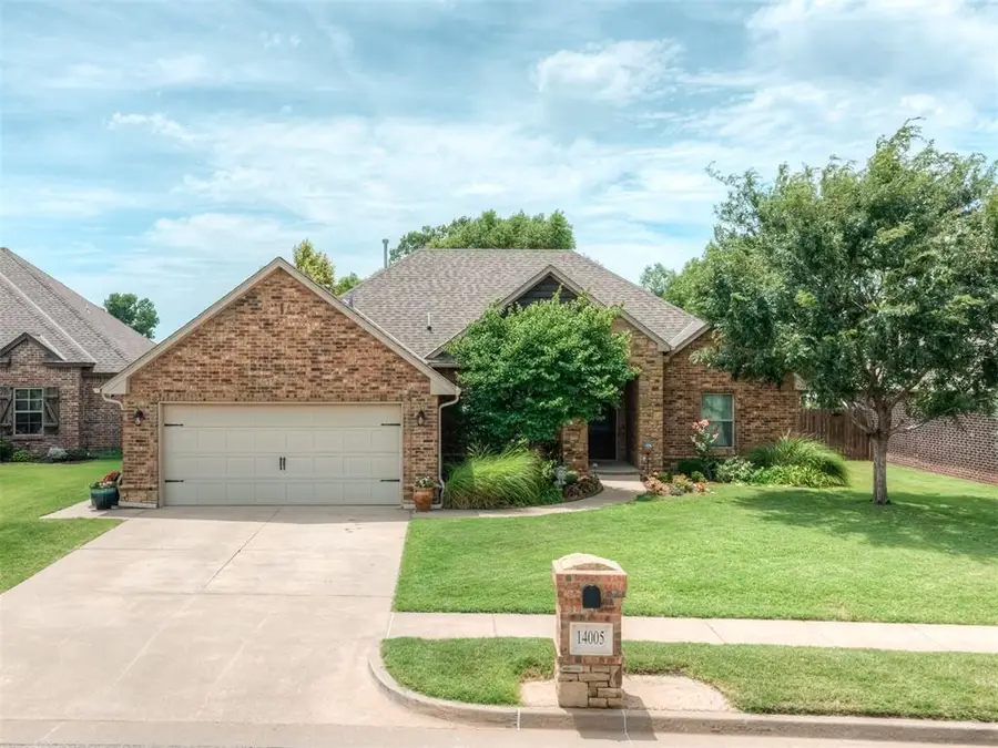 14005 Savannah River Way, Yukon, OK 73099 - #2