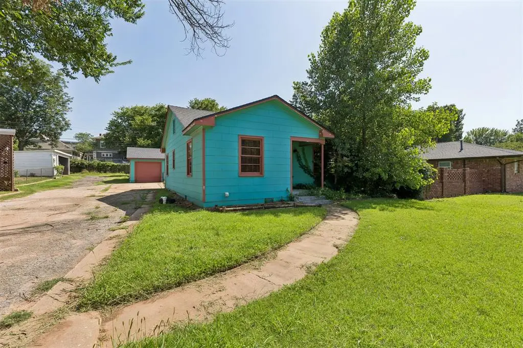 911 E Noble Avenue, Guthrie, OK 73044 - #1