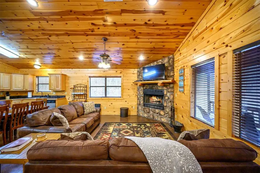 184 Mangrove Road, Broken Bow, OK 74728 - #2