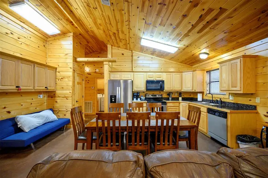 184 Mangrove Road, Broken Bow, OK 74728 - #3