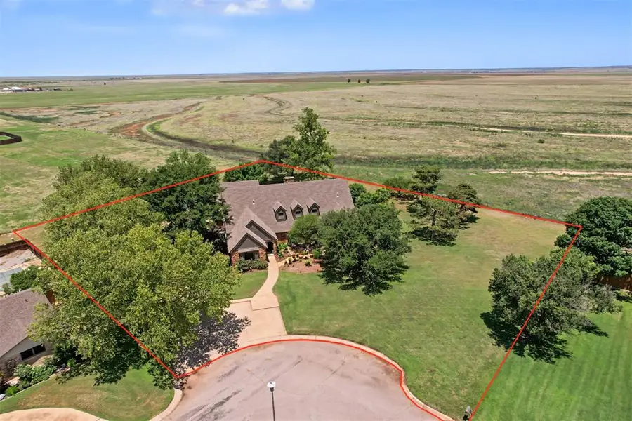 124 N Lee Street, Hollis, OK 73550 - #2