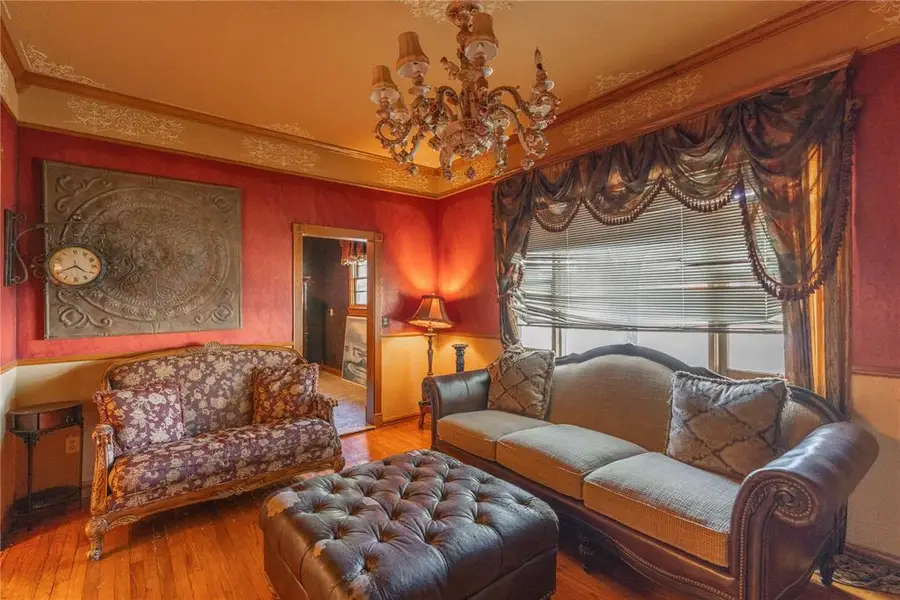 701 S 6th Street, Chickasha, OK 73018 - #2