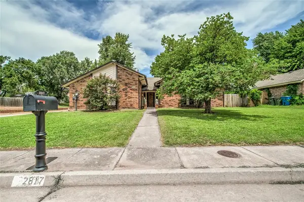 2817 Greenfield Drive, Edmond, OK 73012