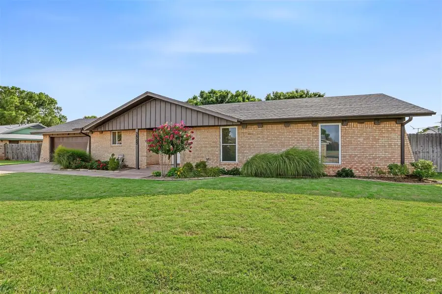 3525 W Trail Drive, Altus, OK 73521 - #3