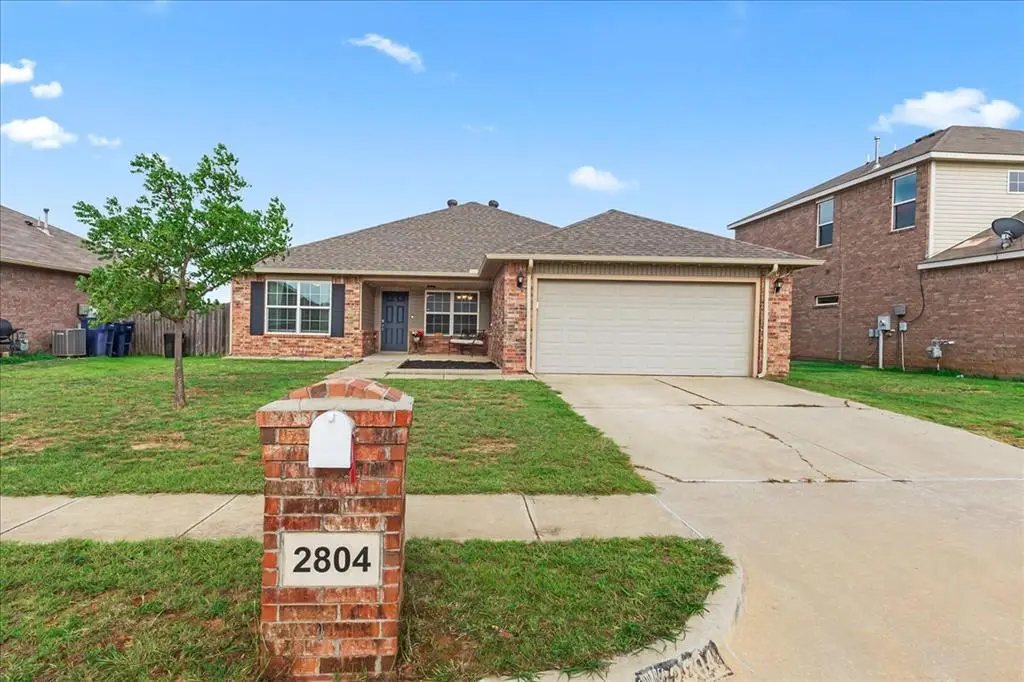 2804 Thompson Farm Lane, Yukon, OK 73099 - #1