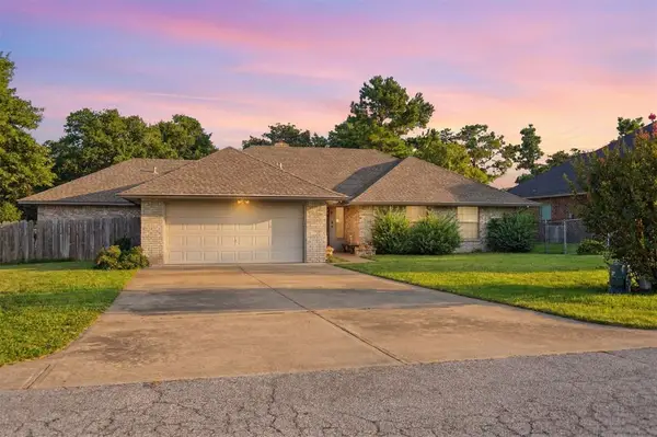 1044 Whisper Lane, Choctaw, OK 73020