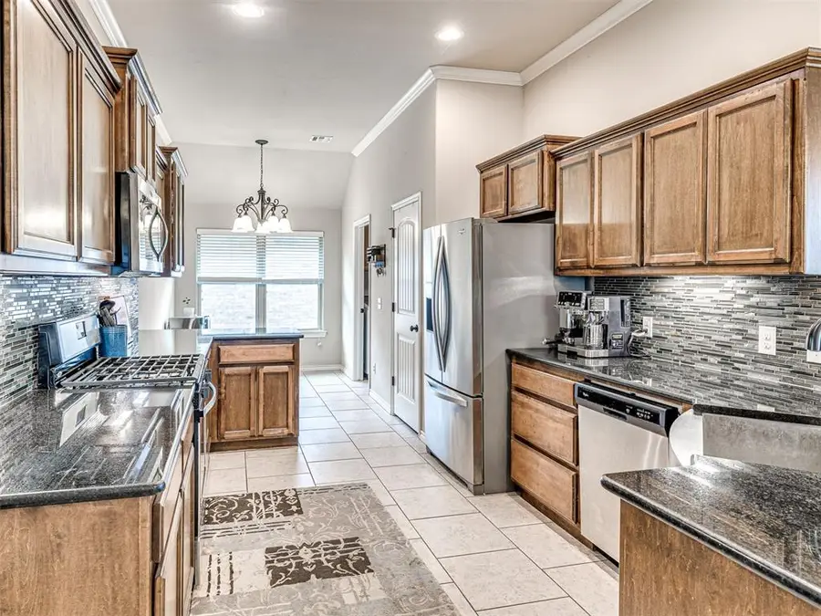 19324 Taggert Drive, Edmond, OK 73012 - #3