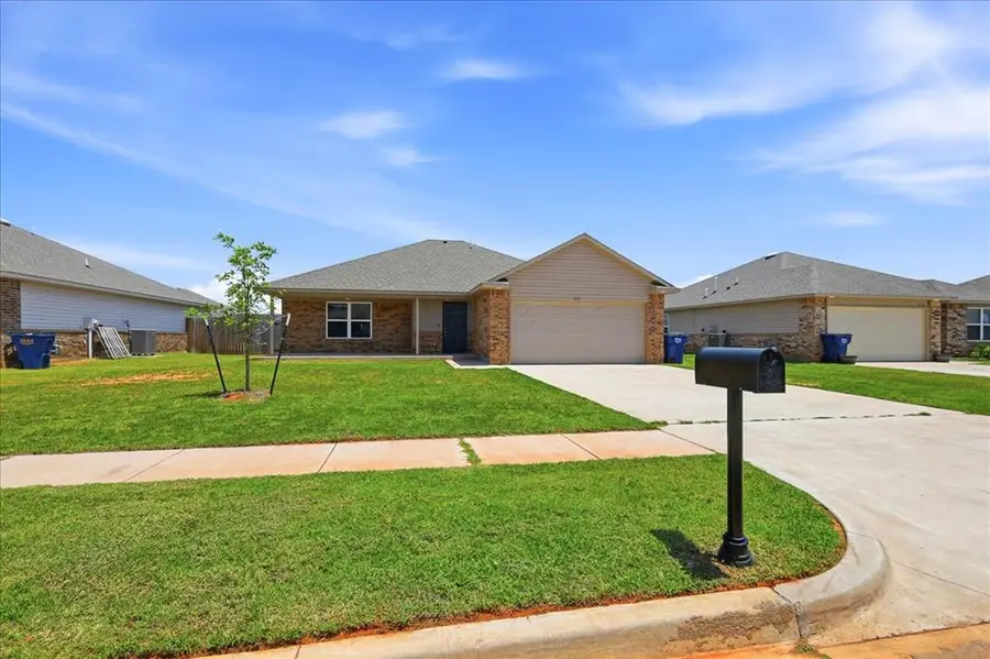 1012 S Blackjack Lane, Mustang, OK 73064 - #3