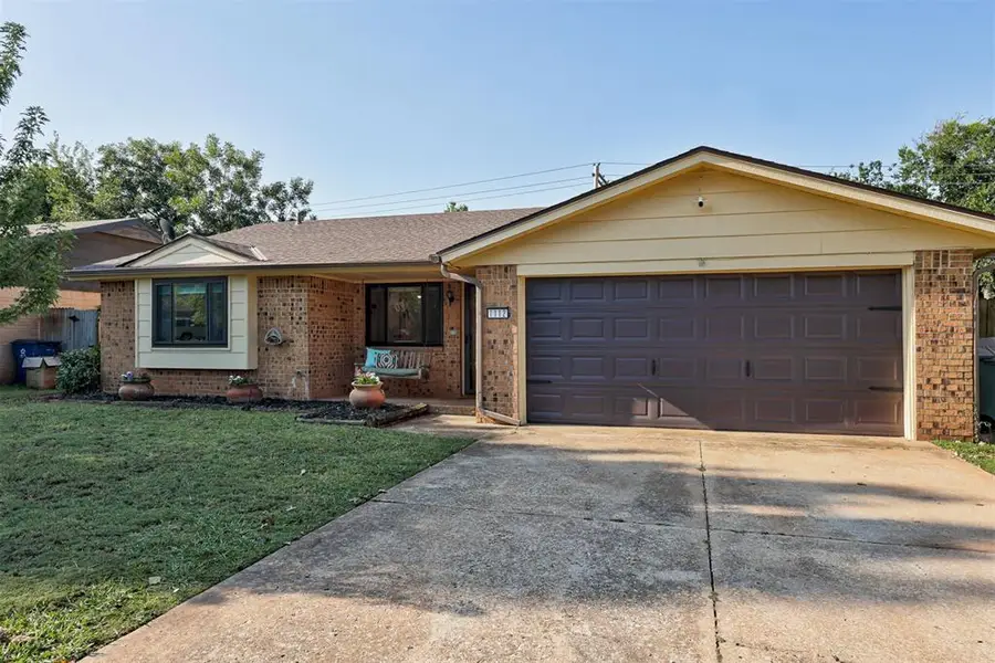 1112 Lapwing Road, Edmond, OK 73003 - #2