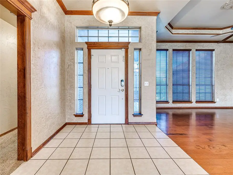 2524 Kingsley Lane, Oklahoma City, OK 73128 - #3