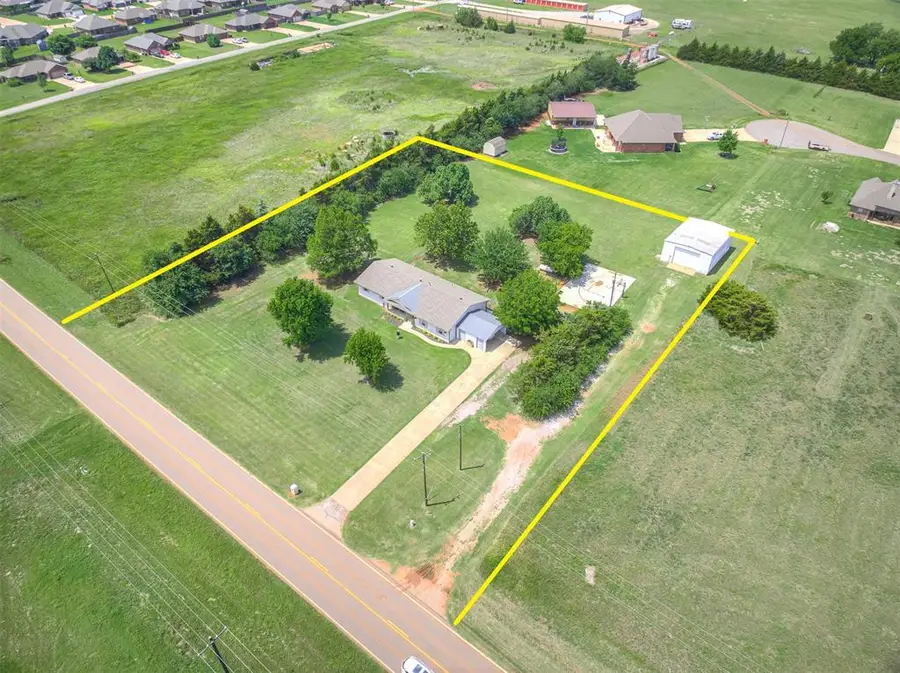 1003 N Euclid Avenue, Cashion, OK 73016 - #2