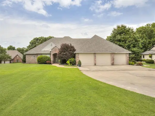 399 N Spinnaker Run, Stigler, OK 74462