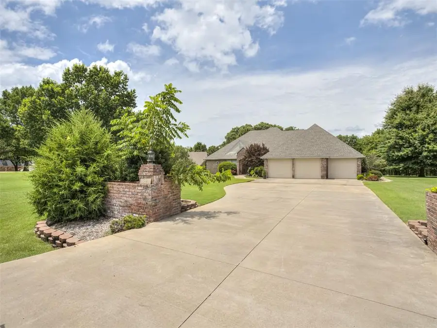 399 N Spinnaker Run, Stigler, OK 74462 - #2