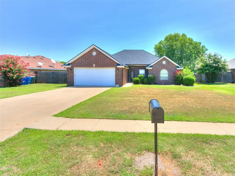 3021 Alli Circle, Chickasha, OK 73018 - #3
