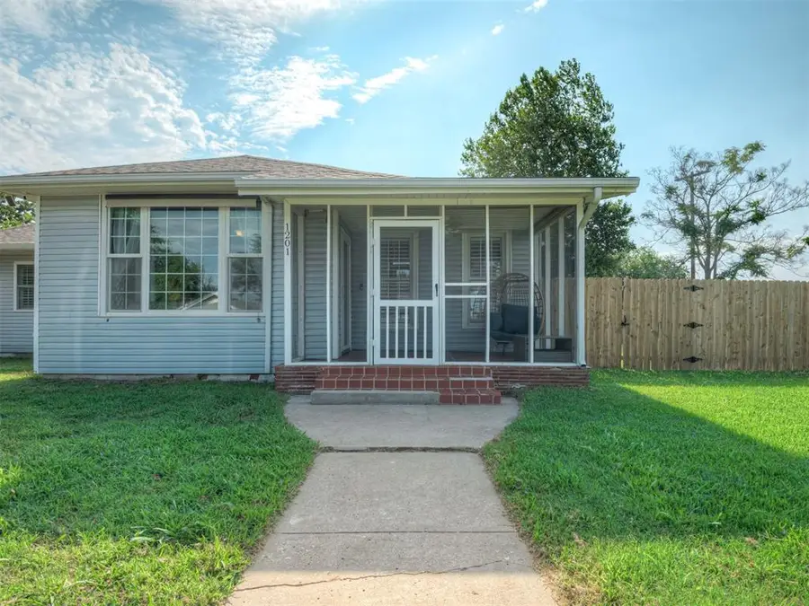1201 N Beard Avenue, Shawnee, OK 74801 - #3