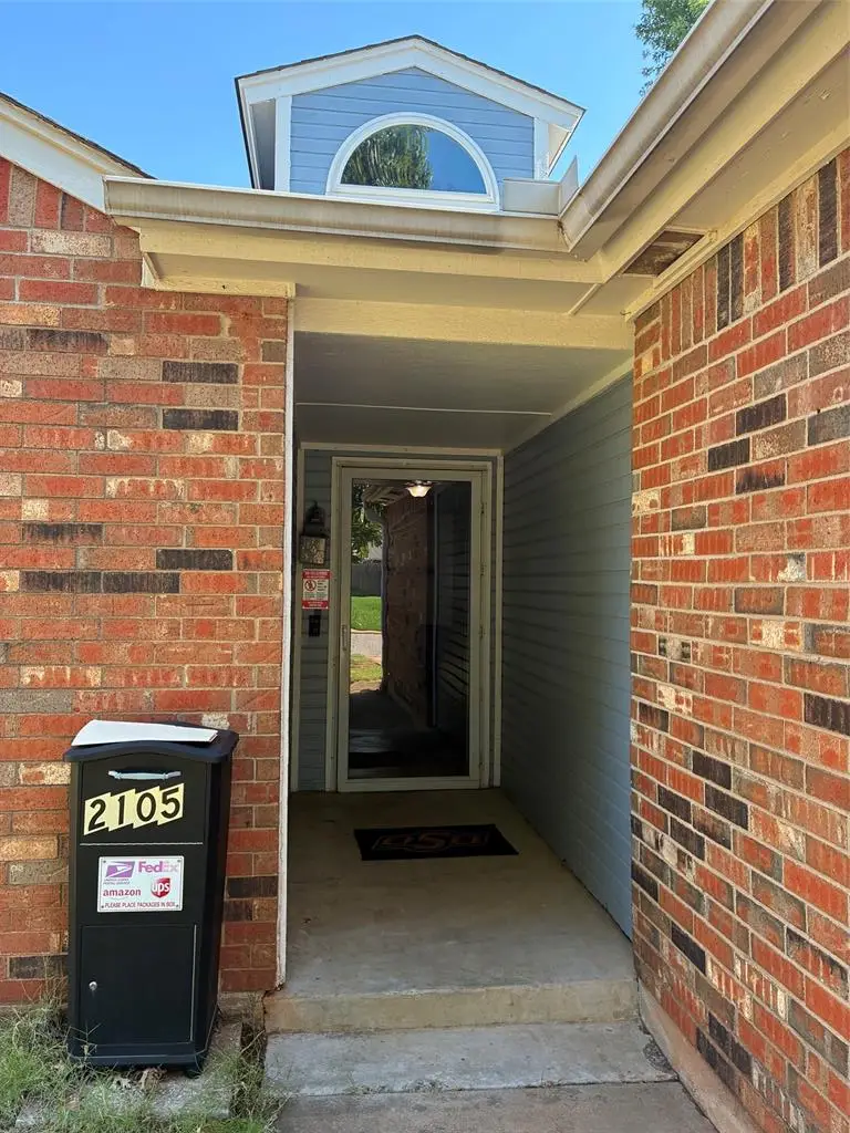 2105 Castle Rock, Edmond, OK 73003 - #3