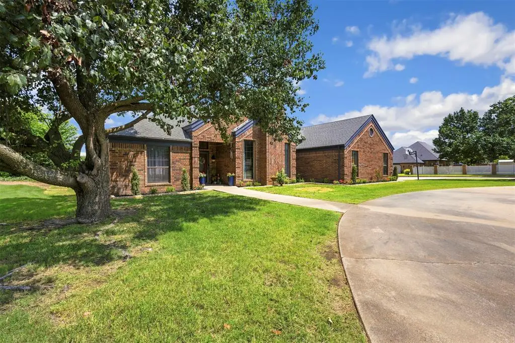 1316 Windsor Place, Shawnee, OK 74804 - #1